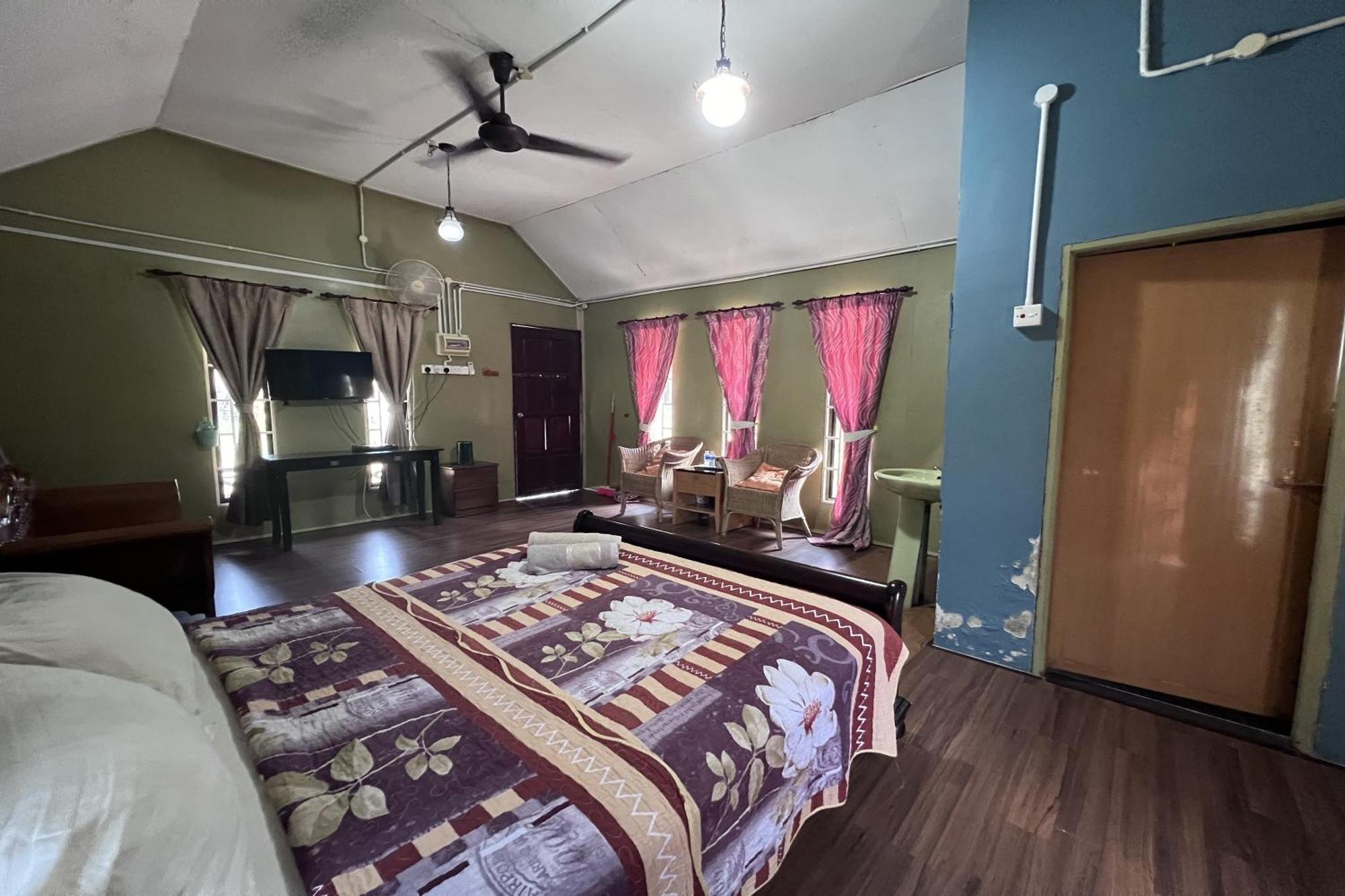 Nurbayu Chalet, Kemaman Куантан Экстерьер фото