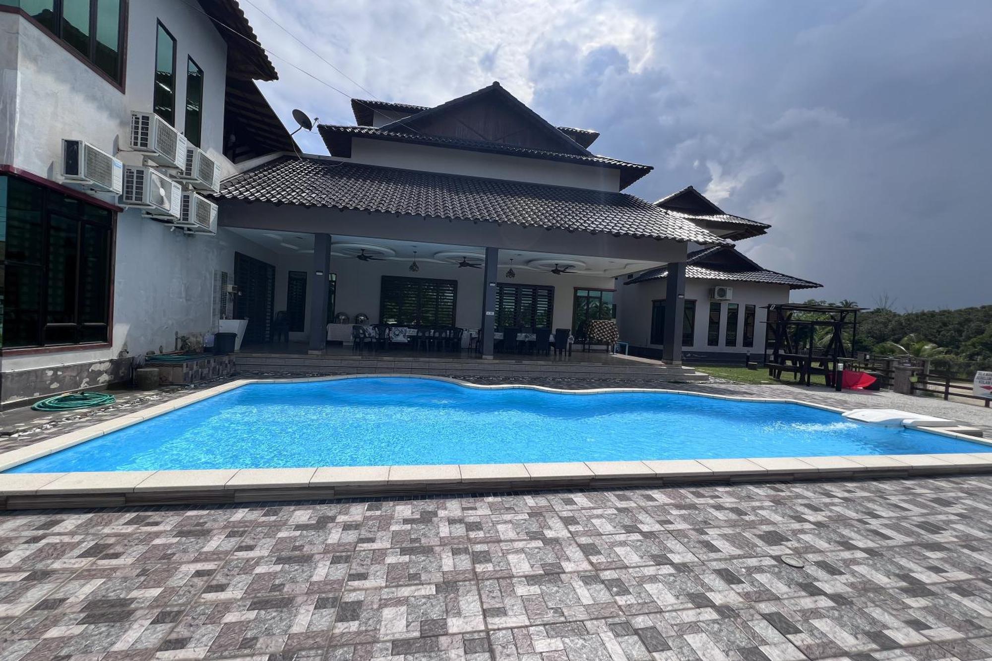 Nurbayu Chalet, Kemaman Куантан Экстерьер фото